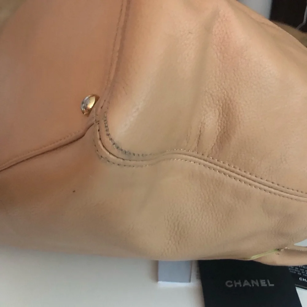 Chanel medium Executive Cerf Tote